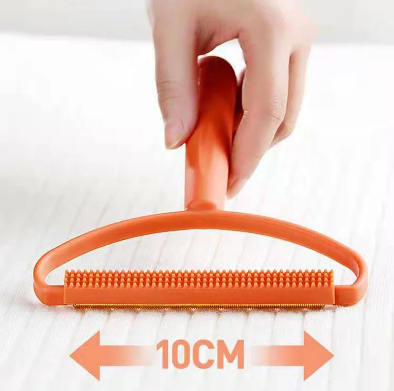 Brosse anti-poils double face, poils retirés du tissu